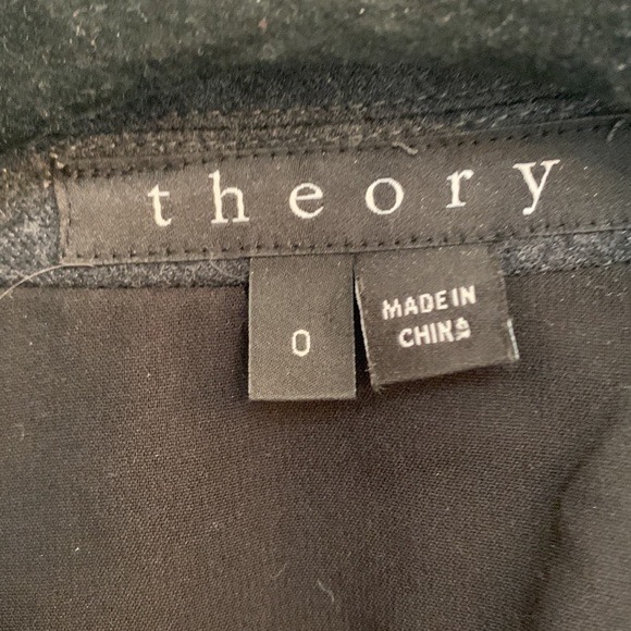 Theory Blazer size 0. Front button. Pockets. - Picture 3 of 6